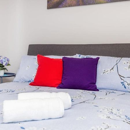 Modern 1Br Condo - Chinatown Near Little Italy Ottawa Kültér fotó