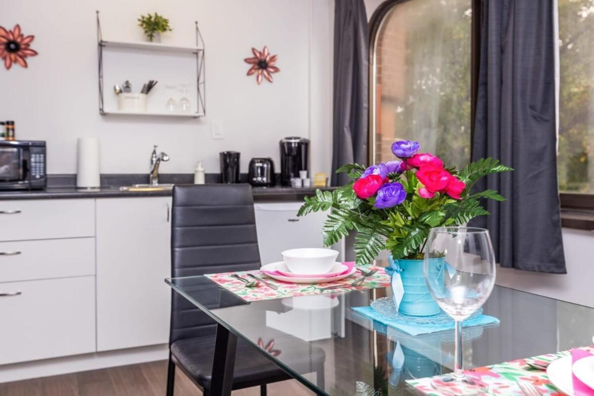 Modern 1Br Condo - Chinatown Near Little Italy Ottawa Kültér fotó