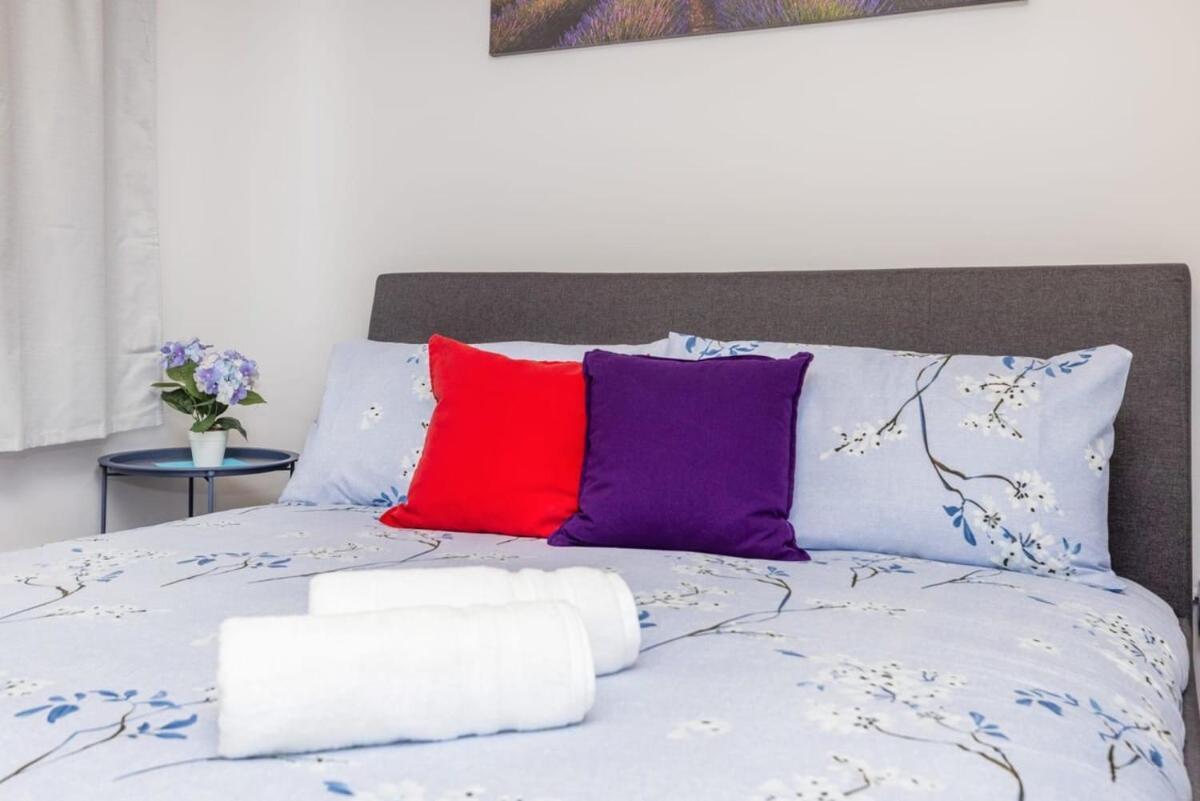 Modern 1Br Condo - Chinatown Near Little Italy Ottawa Kültér fotó